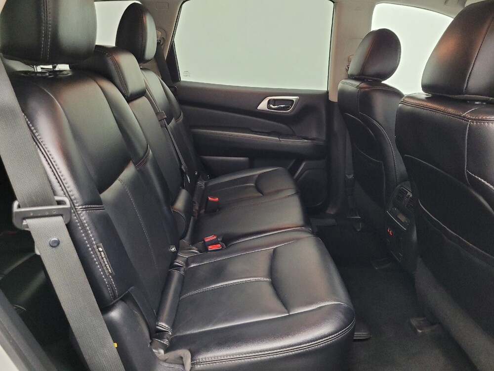 2020 Nissan Pathfinder in Las Vegas, NV 89102 - 18104687 19