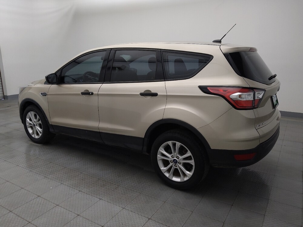 2018 Ford Escape in Baton Rouge, LA 70816 - 18104689 3