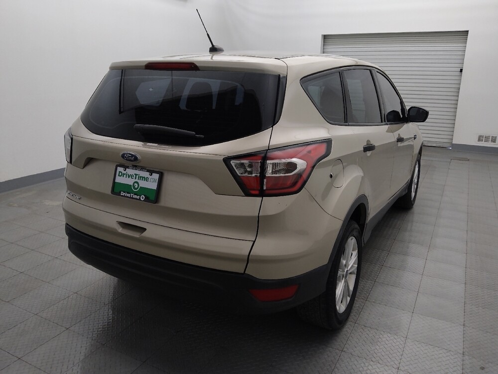 2018 Ford Escape in Baton Rouge, LA 70816 - 18104689 7