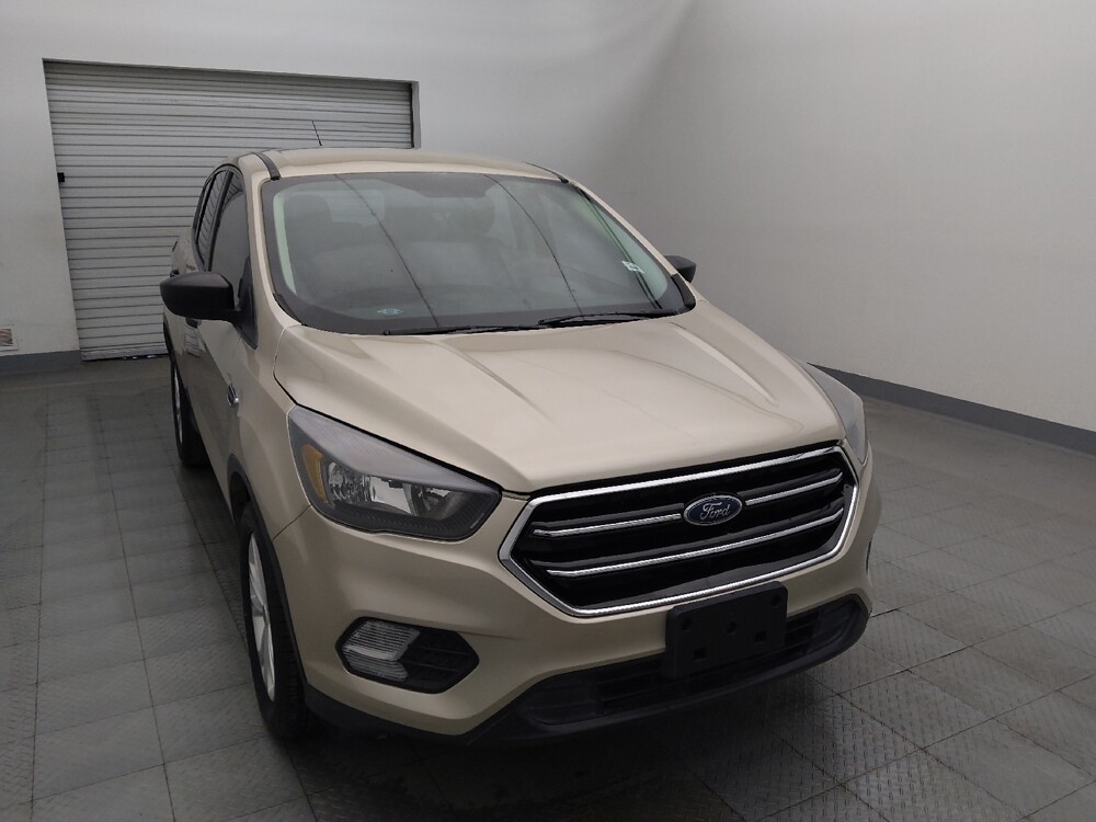 2018 Ford Escape in Baton Rouge, LA 70816 - 18104689 14