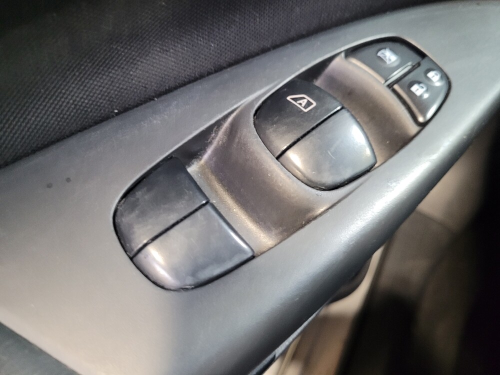 2018 Nissan Sentra in Riverside, CA 92504 - 18104696 27