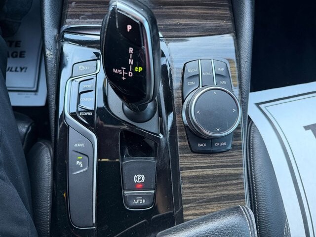 2018 BMW 530e in Knoxville, TN 37920 - 18104698 23