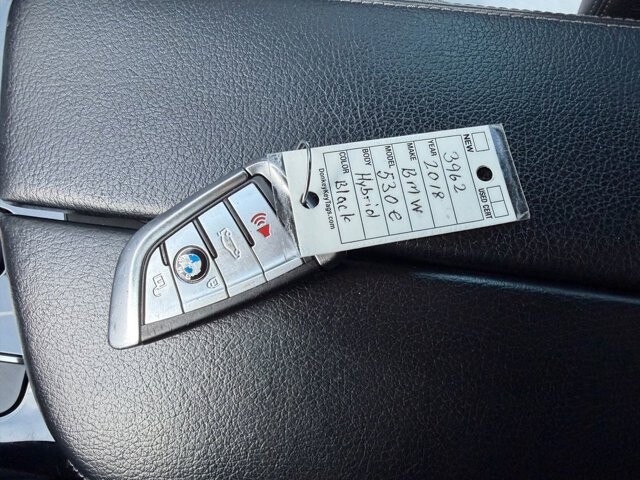 2018 BMW 530e in Knoxville, TN 37920 - 18104698 25