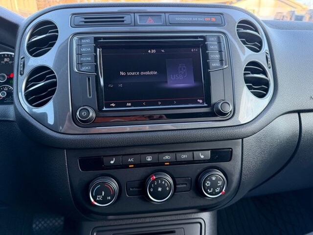 2017 Volkswagen Tiguan in Knoxville, TN 37920 - 18104699 21