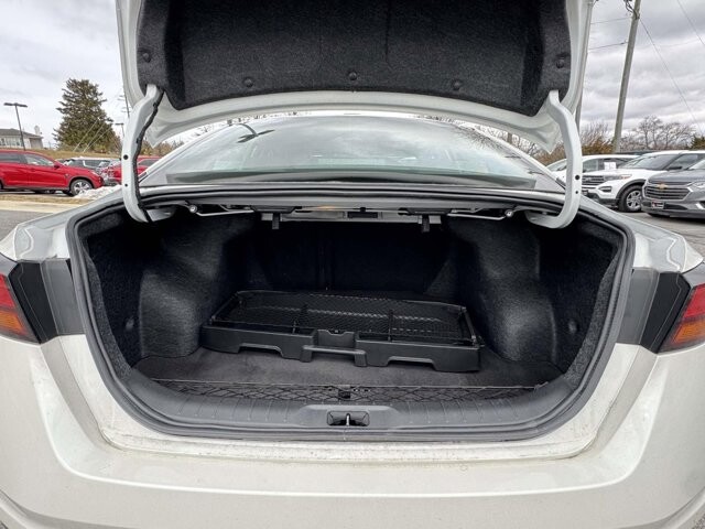 2024 Nissan Altima in Winchester, VA 22602 - 18104712 36