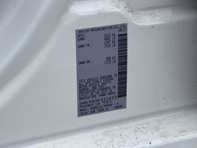 2024 Nissan Altima in Winchester, VA 22602 - 18104712 30