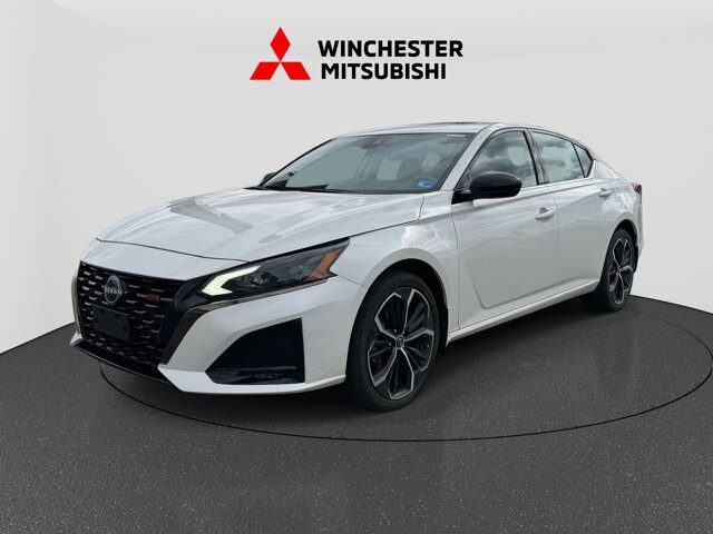 2024 Nissan Altima in Winchester, VA 22602 - 18104712 5