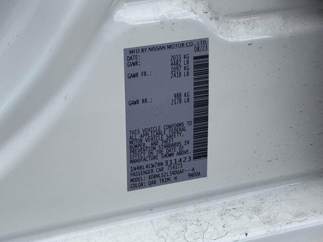 2024 Nissan Altima in Winchester, VA 22602 - 18104712 50