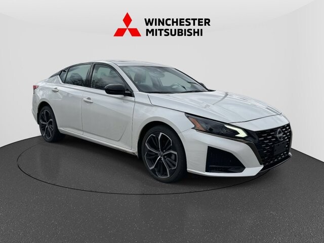 2024 Nissan Altima in Winchester, VA 22602 - 18104712 31