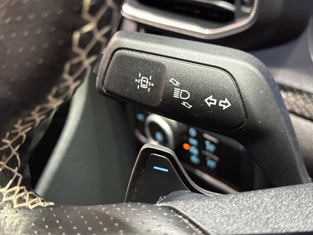 2023 Ford Explorer in Burlington, WI 53105 - 18104715 25