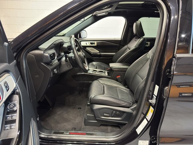 2023 Ford Explorer in Burlington, WI 53105 - 18104715 15