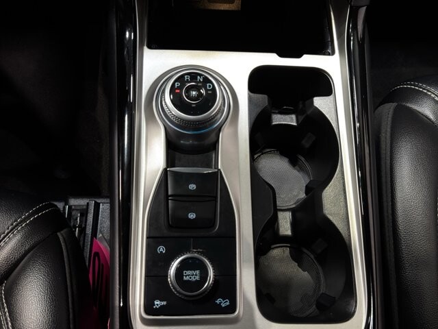 2023 Ford Explorer in Burlington, WI 53105 - 18104715 33