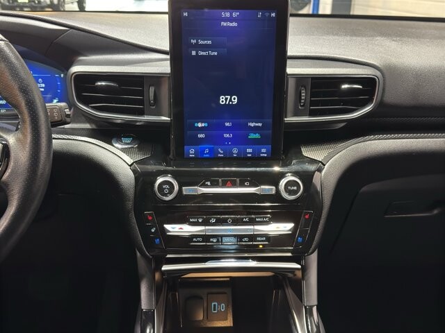 2023 Ford Explorer in Burlington, WI 53105 - 18104715 29