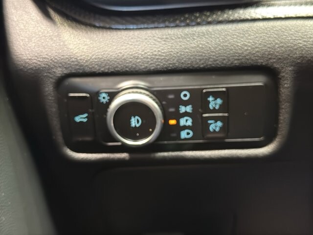 2023 Ford Explorer in Burlington, WI 53105 - 18104715 34