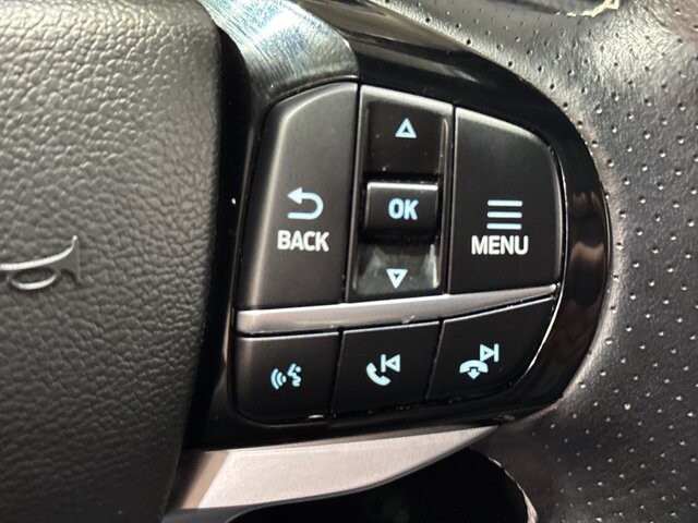 2023 Ford Explorer in Burlington, WI 53105 - 18104715 26