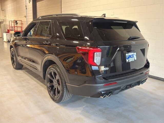 2023 Ford Explorer in Burlington, WI 53105 - 18104715 3