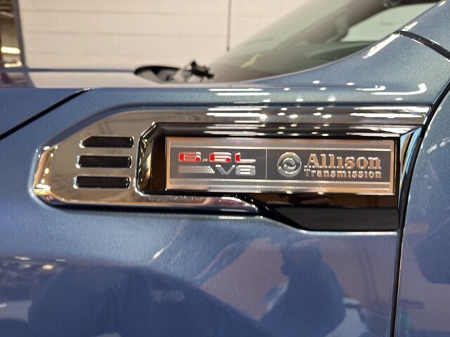 2025 GMC Sierra 2500 in Burlington, WI 53105 - 18104719 10