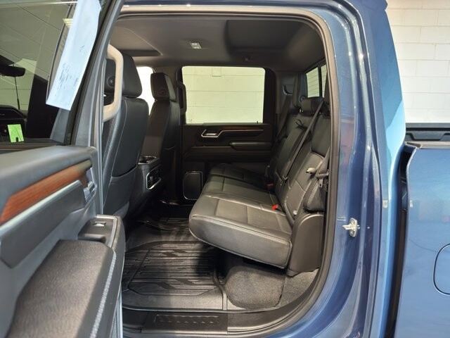 2025 GMC Sierra 2500 in Burlington, WI 53105 - 18104719 13