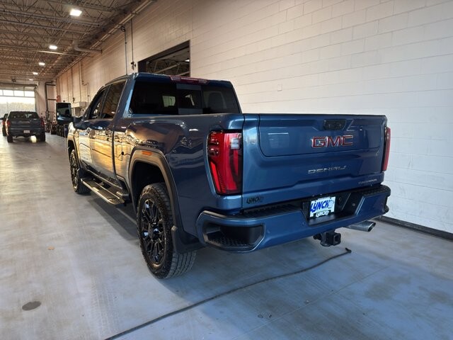 2025 GMC Sierra 2500 in Burlington, WI 53105 - 18104719 3
