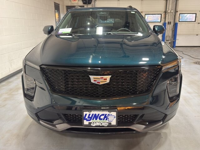 2024 Cadillac XT4 in Burlington, WI 53105 - 18104720 8