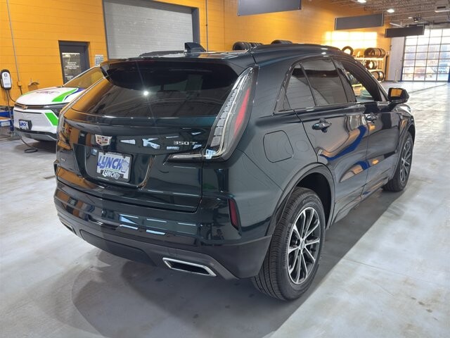 2024 Cadillac XT4 in Burlington, WI 53105 - 18104720 5