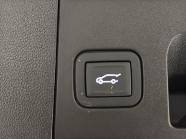 2024 Cadillac XT4 in Burlington, WI 53105 - 18104720 21