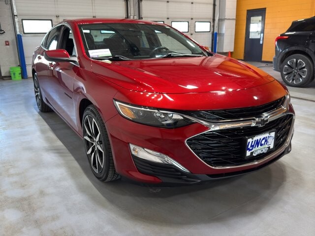 2022 Chevrolet Malibu in Burlington, WI 53105 - 18104722 7