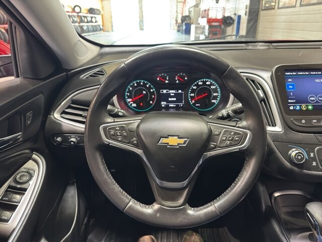 2022 Chevrolet Malibu in Burlington, WI 53105 - 18104722 19