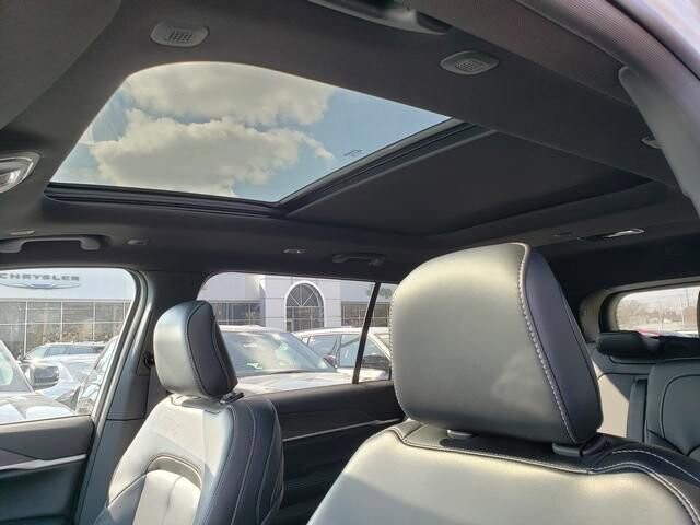 2026 Jeep Grand Cherokee L in Bedford, OH 44146 - 18104730 7