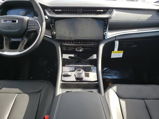 2026 Jeep Grand Cherokee in Bedford, OH 44146 - 18104731 9