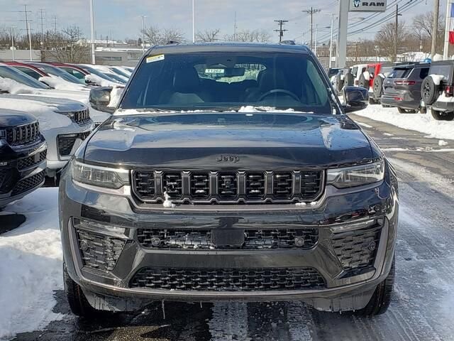 2026 Jeep Grand Cherokee L in Bedford, OH 44146 - 18104734 5