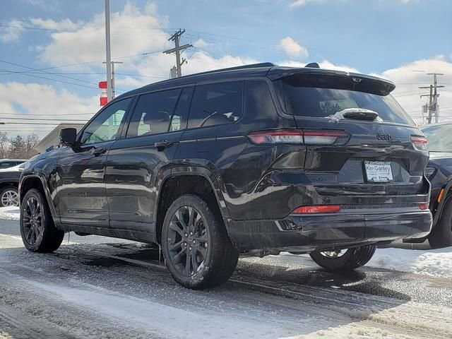 2026 Jeep Grand Cherokee L in Bedford, OH 44146 - 18104734 3