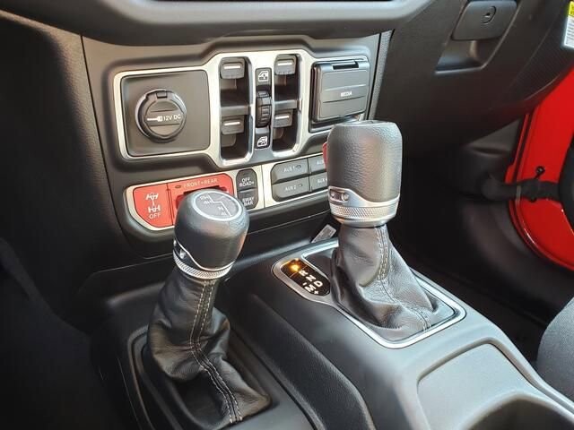 2026 Jeep Wrangler in Bedford, OH 44146 - 18104738 11