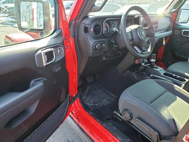 2026 Jeep Wrangler in Bedford, OH 44146 - 18104738 6