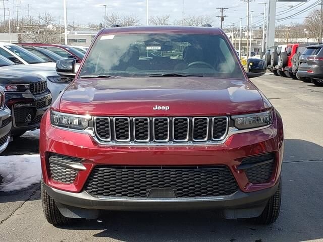 2026 Jeep Grand Cherokee in Bedford, OH 44146 - 18104740 5