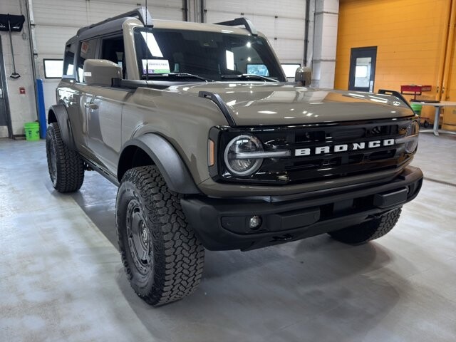 2025 Ford Bronco in Burlington, WI 53105 - 18104743 7