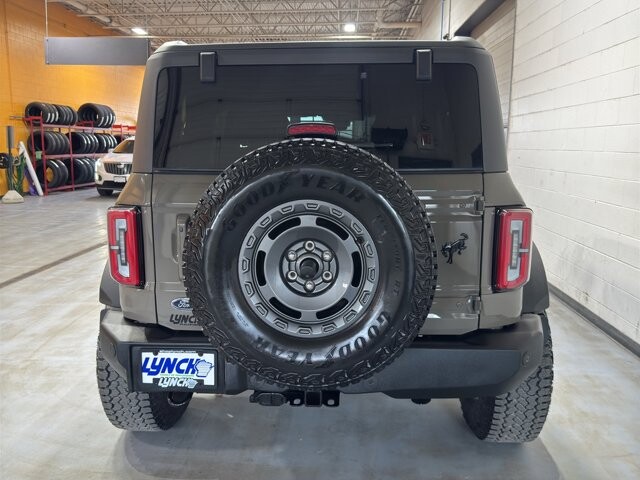 2025 Ford Bronco in Burlington, WI 53105 - 18104743 4