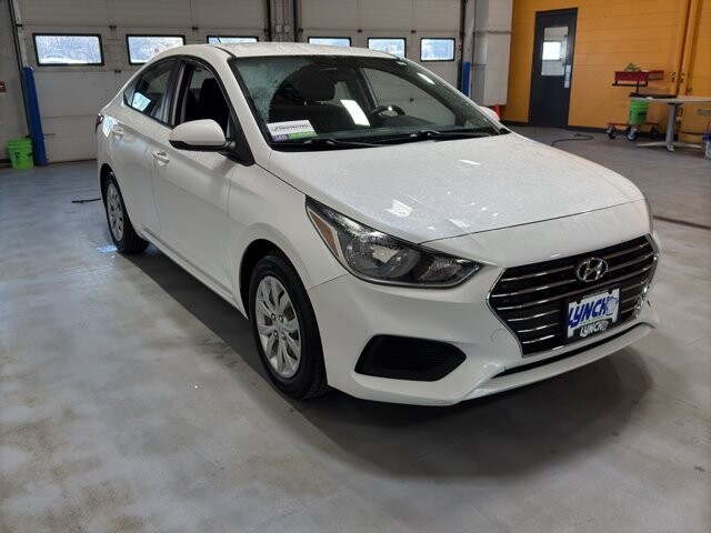 2020 Hyundai Accent in Burlington, WI 53105 - 18104744 7