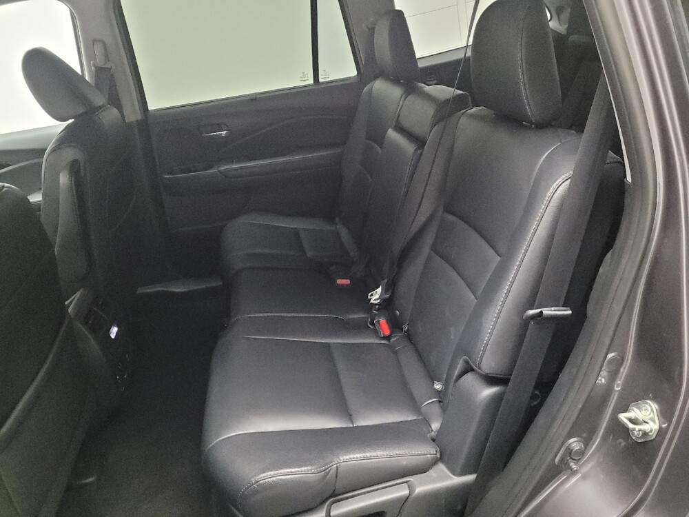2017 Honda Pilot in Montclair, CA 91763 - 18104752 18