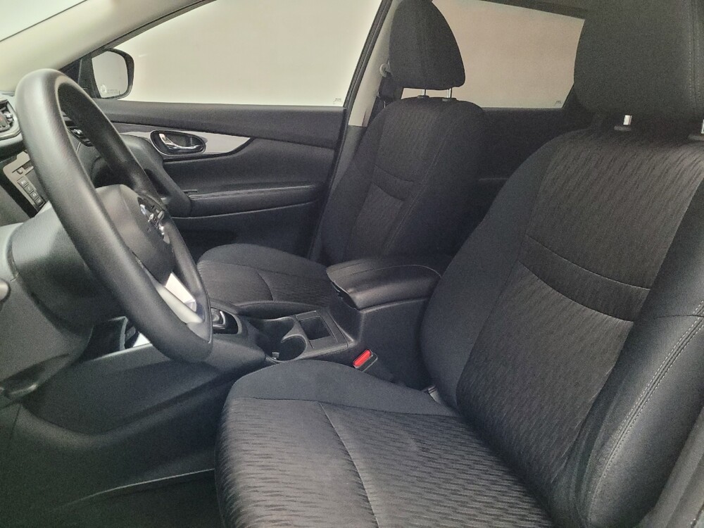 2018 Nissan Rogue in Riverside, CA 92504 - 18104756 17