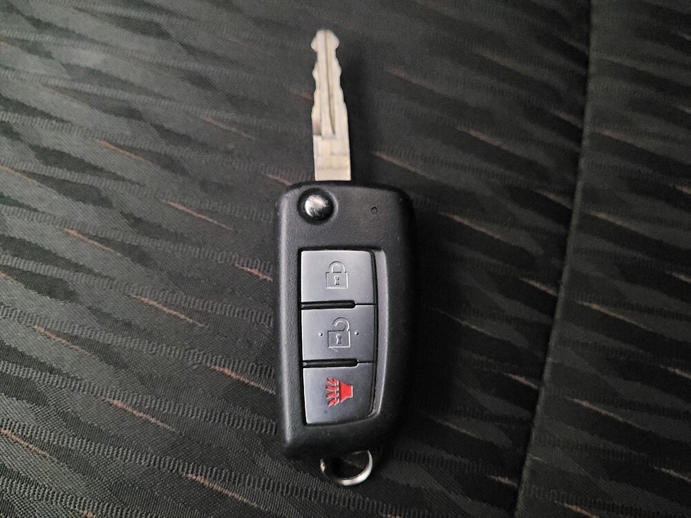 2018 Nissan Rogue in Riverside, CA 92504 - 18104756 32