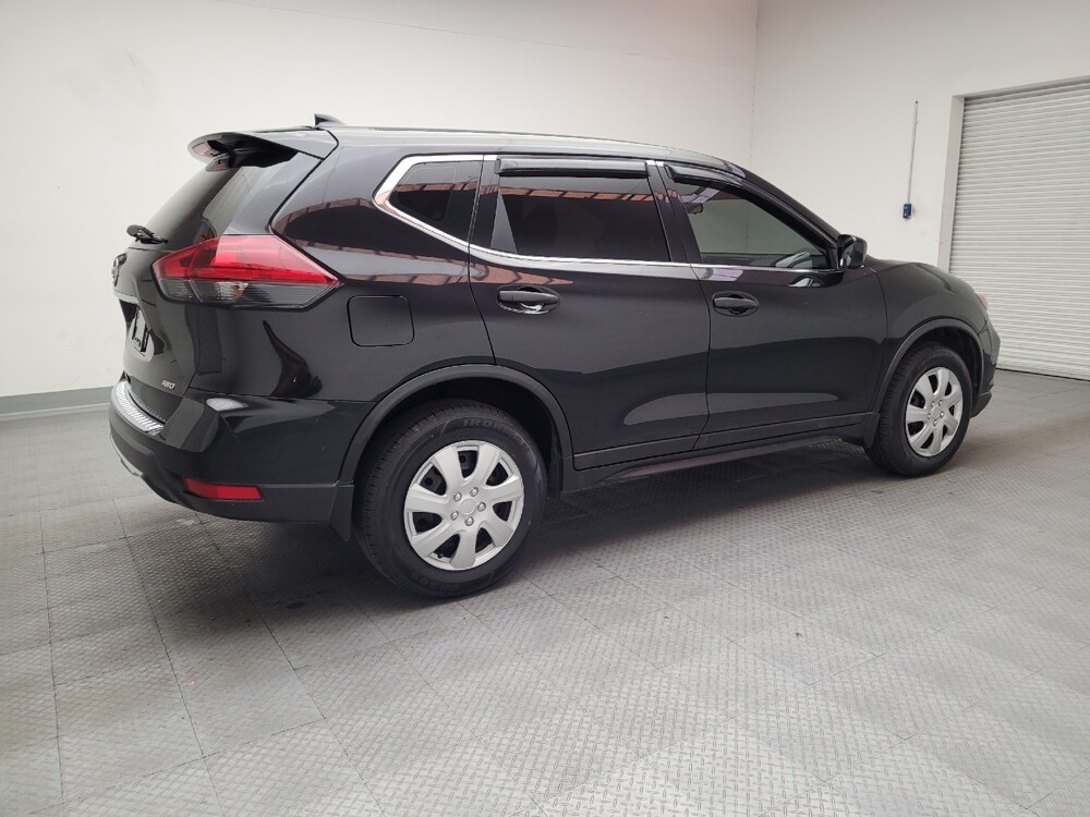 2018 Nissan Rogue in Riverside, CA 92504 - 18104756 10