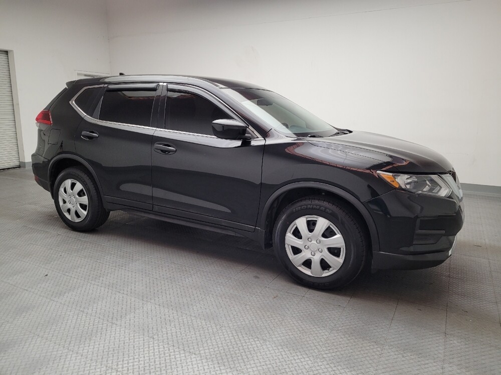 2018 Nissan Rogue in Riverside, CA 92504 - 18104756 11