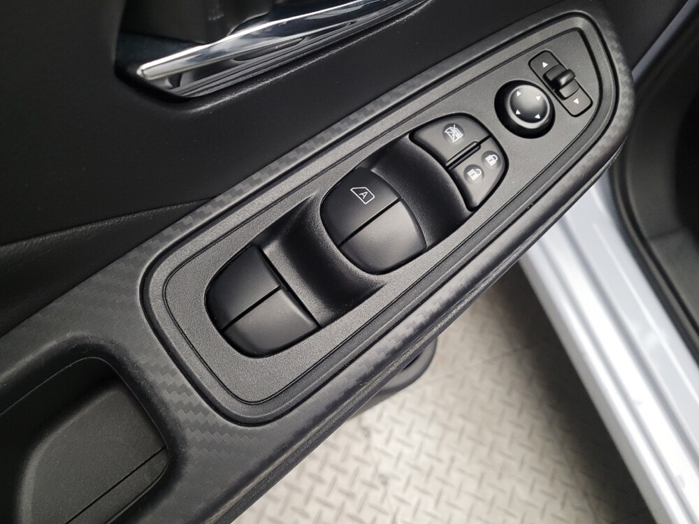 2024 Nissan Versa in Montclair, CA 91763 - 18104765 27