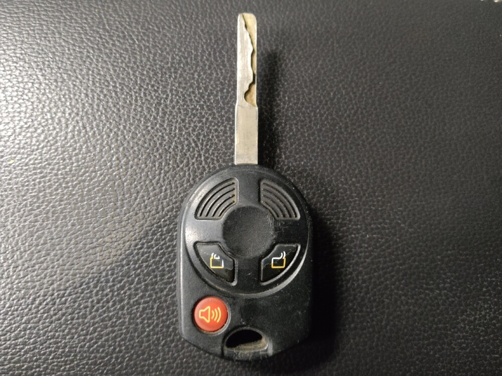 2018 Ford Escape in Houston, TX 77060 - 18104780 32