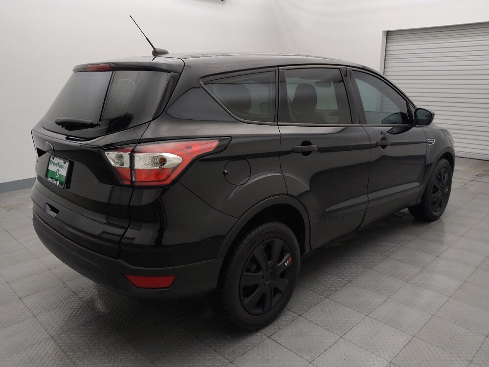 2018 Ford Escape in Houston, TX 77060 - 18104780 9