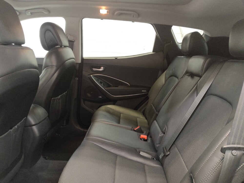 2018 Hyundai Santa Fe in Cincinnati, OH 45255 - 18104792 18