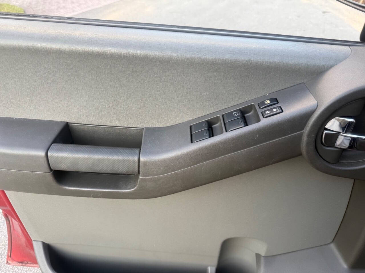 2014 Nissan Xterra in Hollywood, FL 33023-1906 - 18104807 13