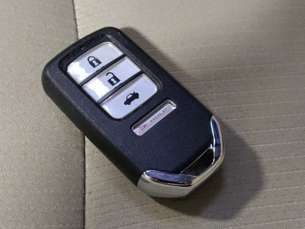 2019 Honda Accord in Phoenix, AZ 85022 - 18104816 32