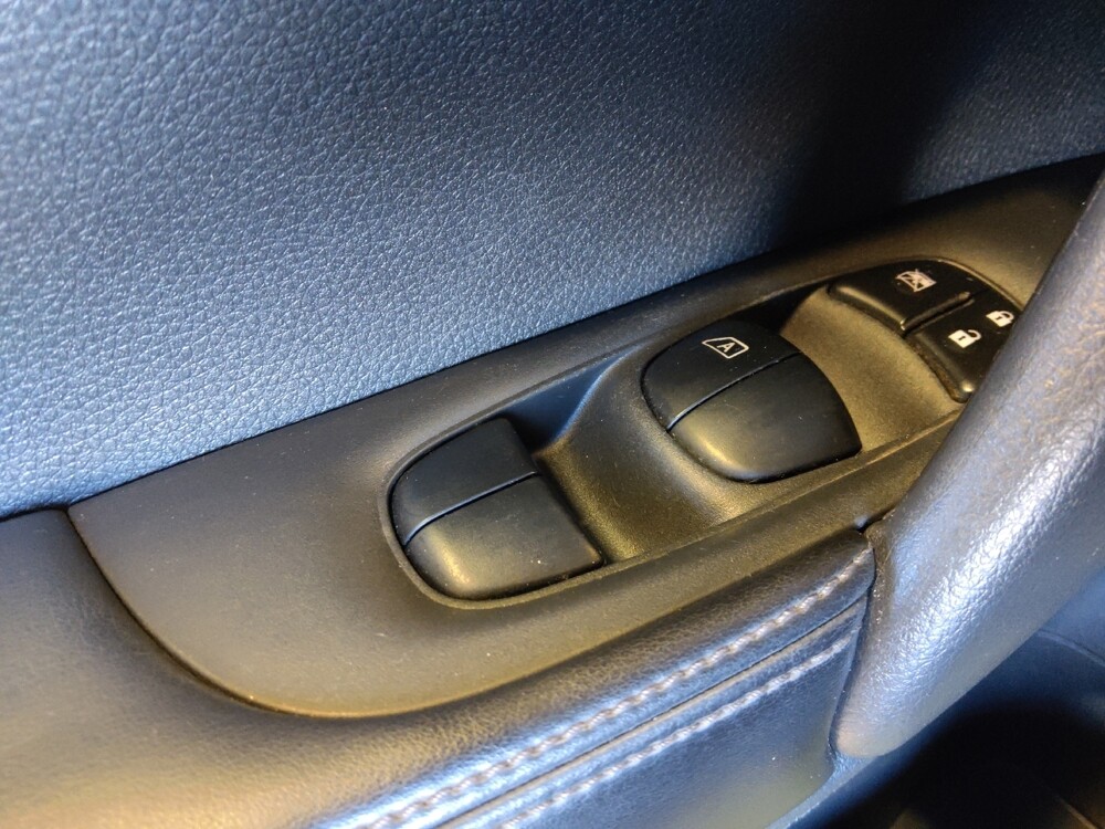 2017 Nissan Rogue in Mesa, AZ 85210 - 18104817 27